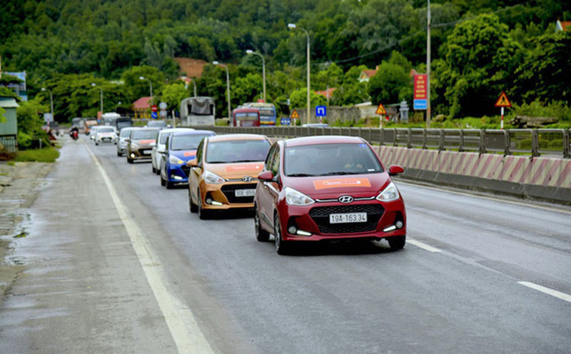 Hyundai Grand i10 bản VSC mới giá 395 triệu tại Việt Nam